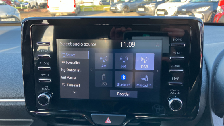 Toyota Yaris 1.5 Hybrid Icon 5dr CVT Hybrid Hatchback